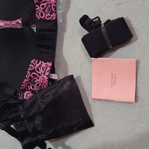 Victoria's Secret Sexy Little Things Bra - Picture 13 of 16